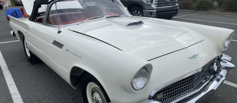 1957 Ford Thunderbird