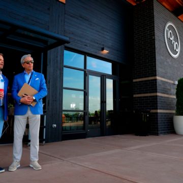 Gallery: Gala Honors a Porsche Pioneer